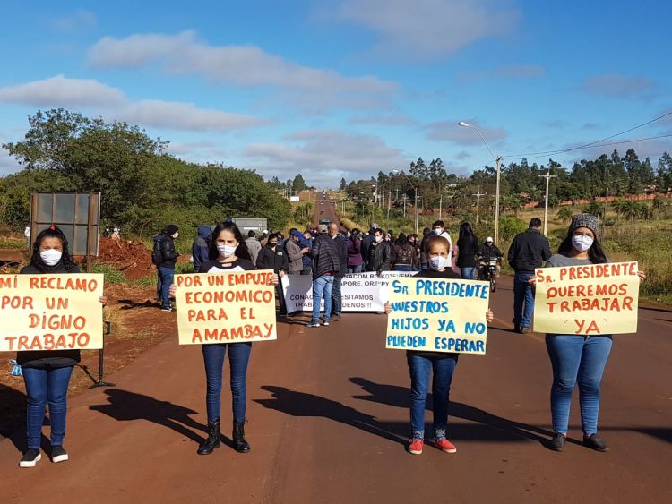 Trabajadores de un frigorÃ­fico en PJC exigen volver a sus puestos