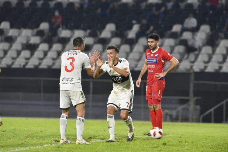 Dos partidos ponen en marcha la primera fecha del Torneo Clausura