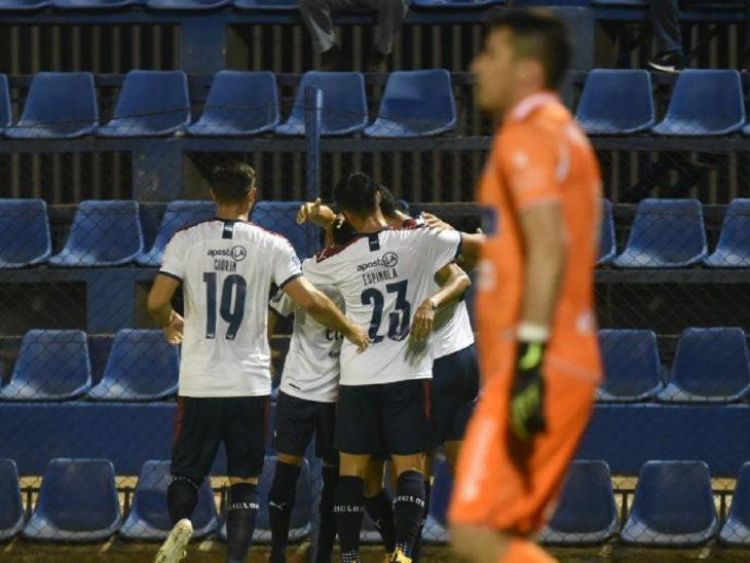 Cerro PorteÃ±o despacha a otro rival y se adueÃ±a de la punta