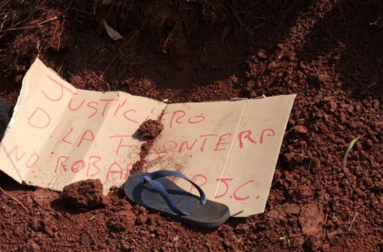 Hallan cadÃ¡ver maniatado con panfleto de los supuestos Justicieros de la Frontera