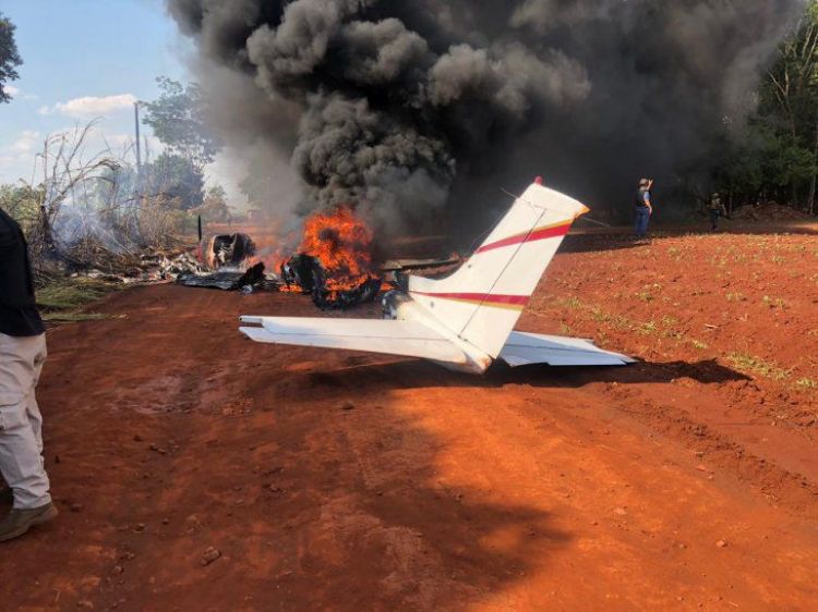 Senad halla presunta avioneta narco incinerada en Alto ParanÃ¡