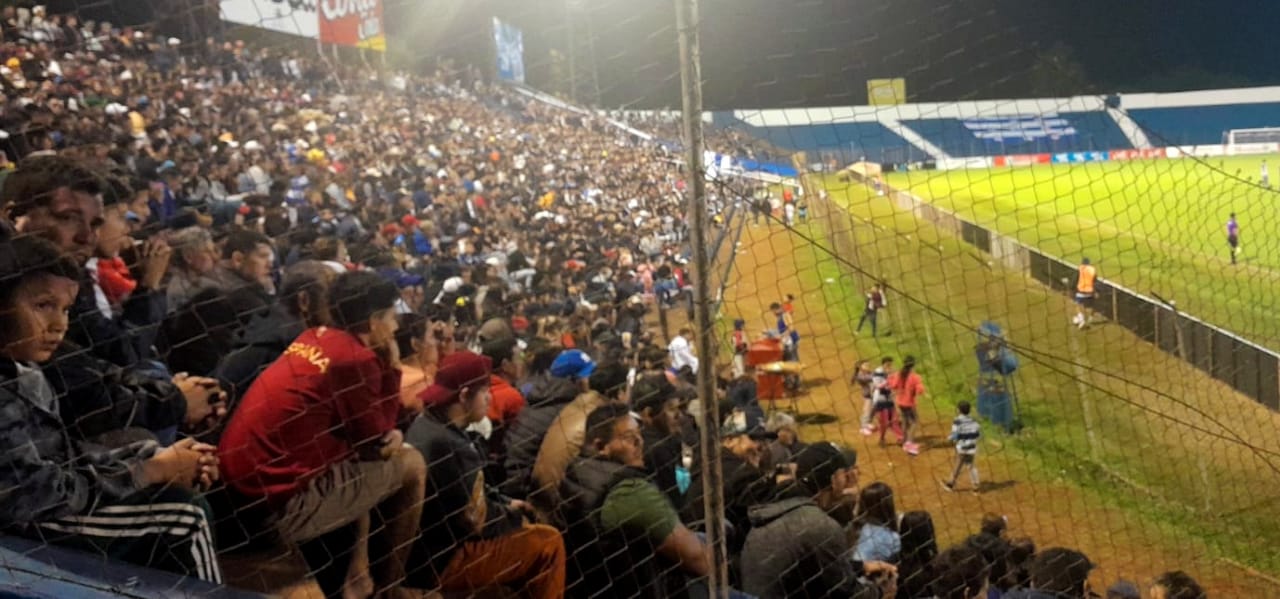 Olvidemos a la “Albirró” y a llenar el “Río Parapití”